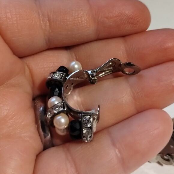 Vintage Black Bead Faux Pearl Rhinestones Silver Tone Half Hoop Clip-On Earrings - Picture 3 of 5